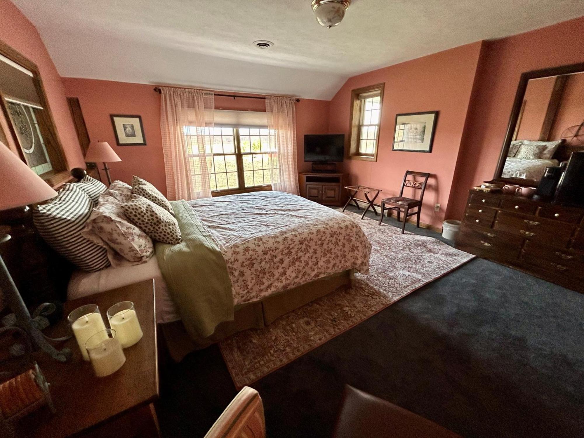 Warner-Concord Farms Bed & Breakfast Geneva Exterior photo